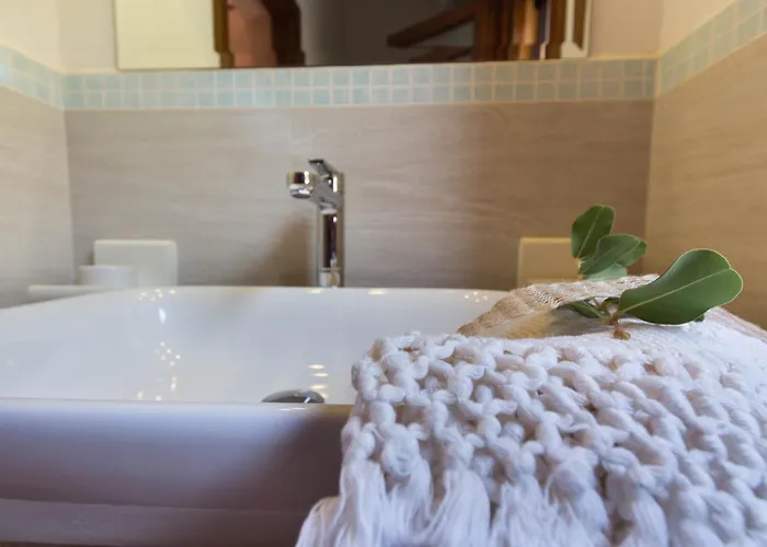 Bellavista Con Piscina Privata, Vista Mare Vicino A